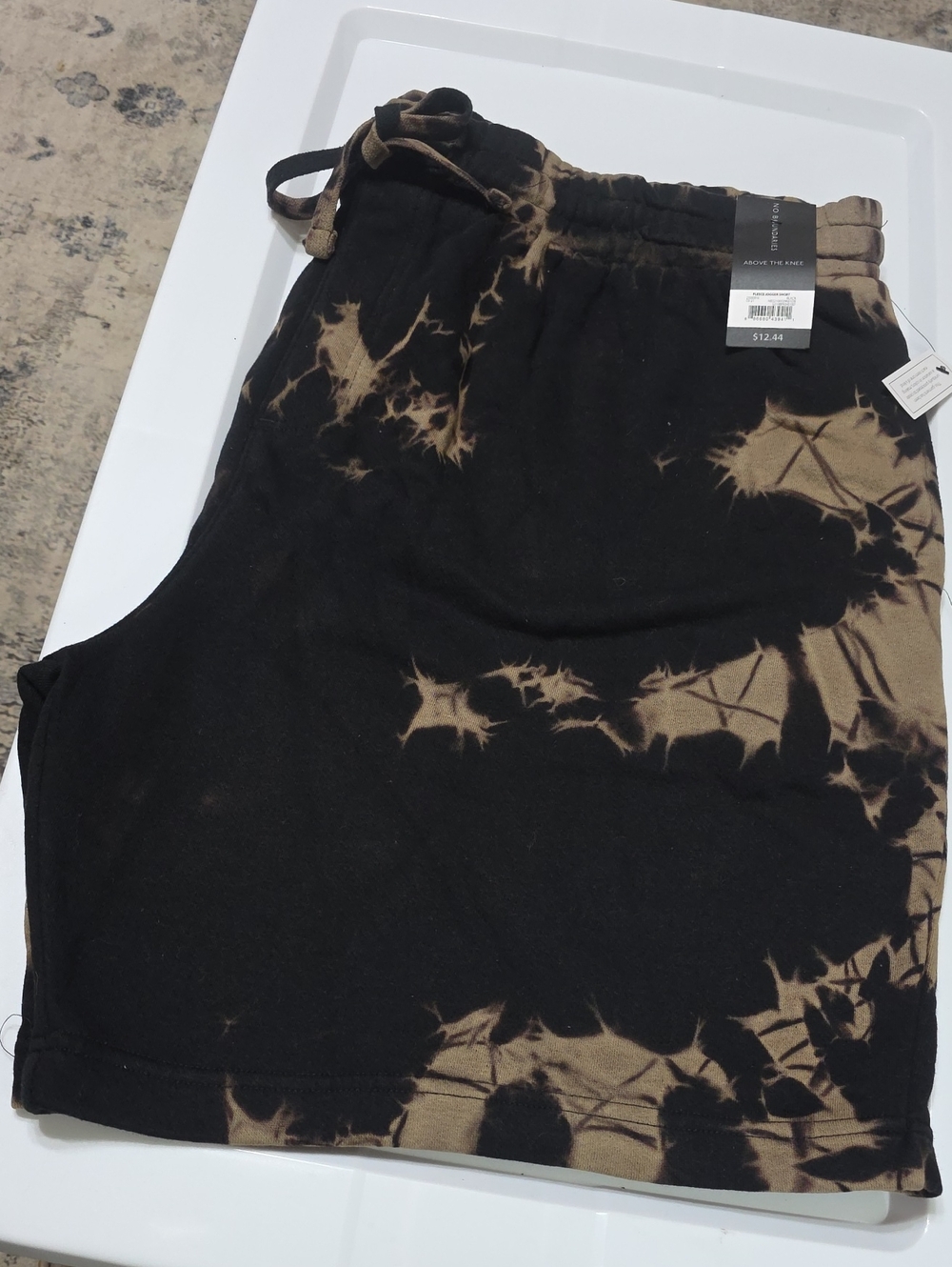 Womens Plus Sized Tie-Dye Athletic Shorts - Black & Tan